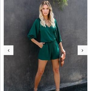 VICI BREAKS INTO COLORS POCKETED ROMPER Small